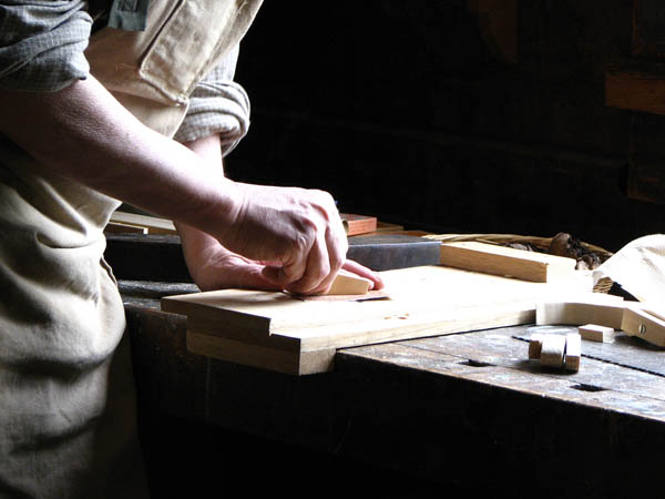 Nacemos de la influencia y formación  heredada en el sector de la <strong>carpintería de madera y ebanistería  en Gurb.</strong>